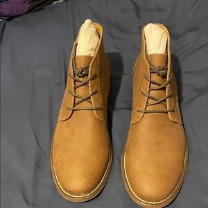 Men's Tan Chukka Boots